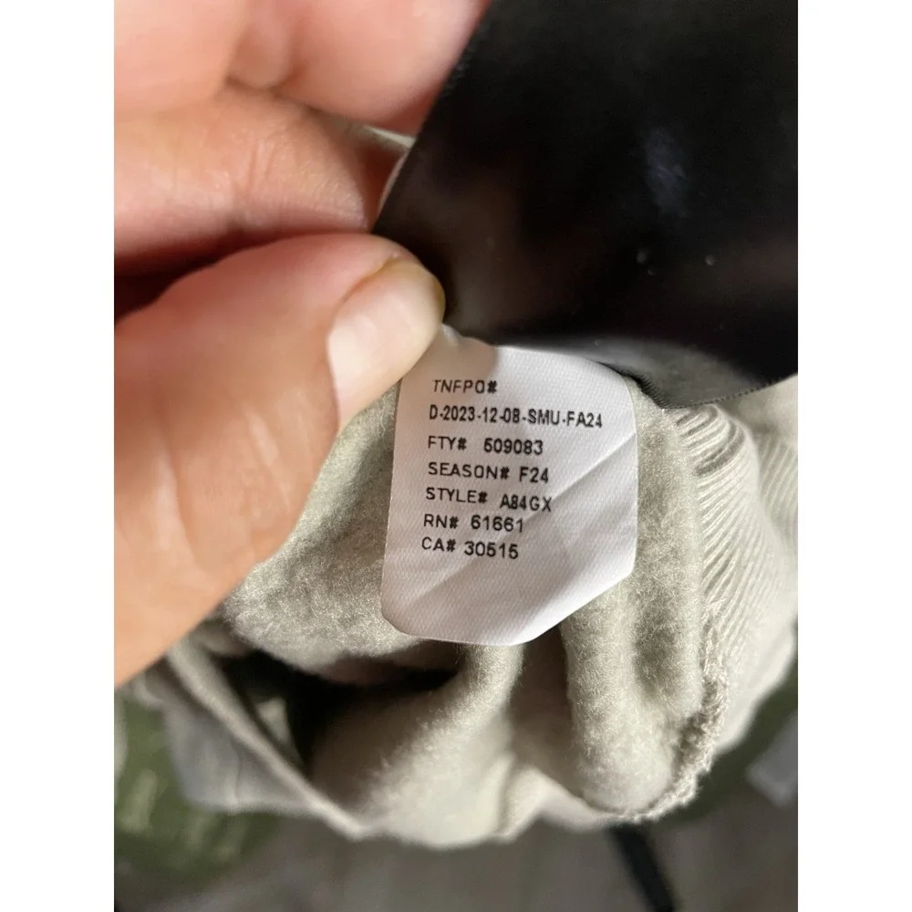 The North Face Woman's Small Sweater‎ Beige Circular Design